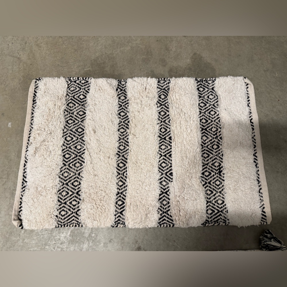 Bohemian bathroom rug